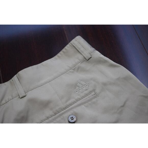 41772 Mens Adidas Golf ClimaLite Performance Pleated Athletic Golf Shorts 38 - Picture 1 of 4